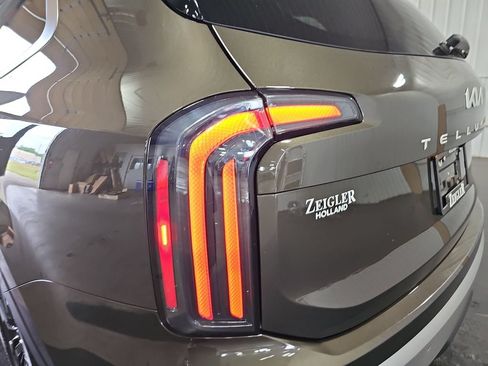 Used 2023 Kia Telluride SX AWD/4WD image 36