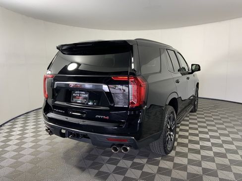 Used 2024 GMC Yukon AT4 w/ Technology Package image 3