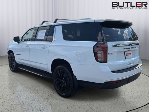 Used 2023 Chevrolet Suburban LS w/ Max Trailering Package AWD/4WD image 4