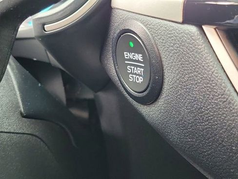 Certified 2022 Ford Escape SE w/ Convenience Package image 11