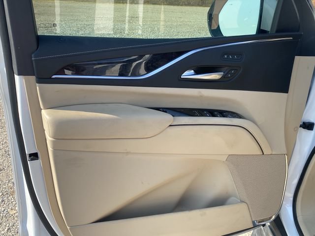 Certified 2023 Cadillac Escalade Premium Luxury AWD/4WD image 21