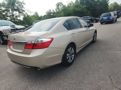 Used 2013 Honda Accord LX image 11