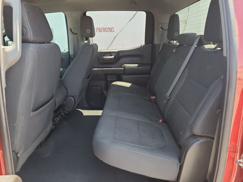 Used 2021 Chevrolet Silverado 1500 LT AWD/4WD image 24