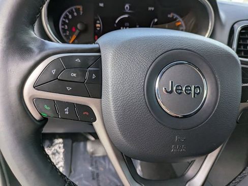 Certified 2020 Jeep Grand Cherokee Altitude AWD/4WD image 14