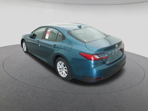 New 2026 Toyota Camry LE image 5