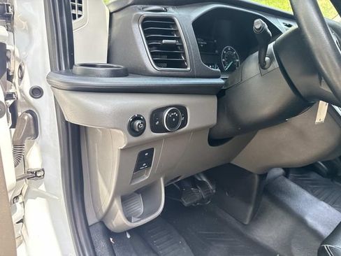 Used 2023 Ford Transit 250 Medium Roof AWD image 19