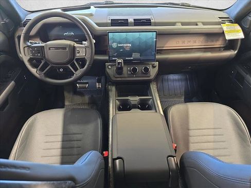 New 2026 Land Rover Defender 110 OCTA image 9