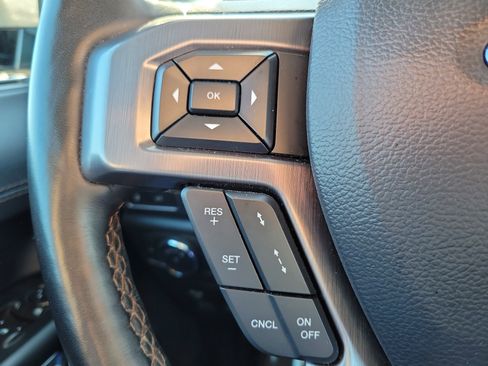 Used 2020 Ford Expedition Platinum image 24