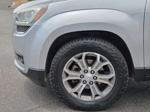 Used 2015 GMC Acadia SLT FWD image 9