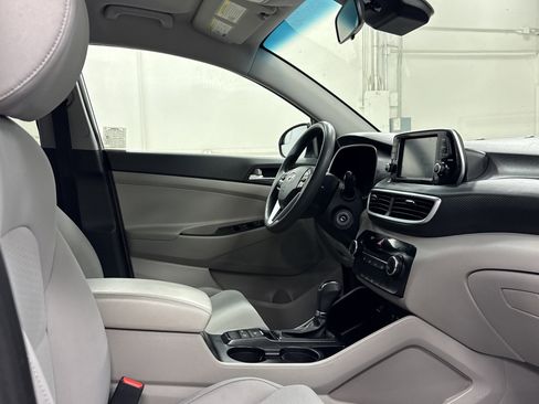 Used 2020 Hyundai Tucson SE image 19