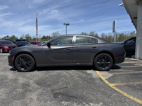 Used 2023 Dodge Charger SXT w/ Blacktop Package AWD/4WD image 2