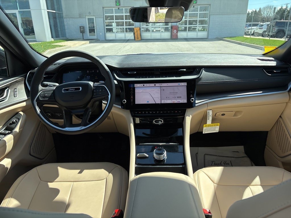 New 2026 Jeep Grand Cherokee Limited AWD/4WD image 10