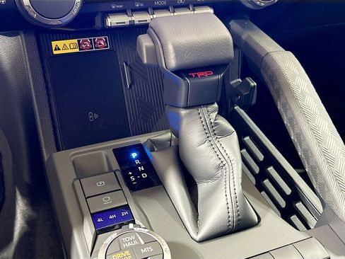 New 2026 Toyota 4Runner TRD Off-Road Premium w/ Tow Technology Package AWD/4WD image 14