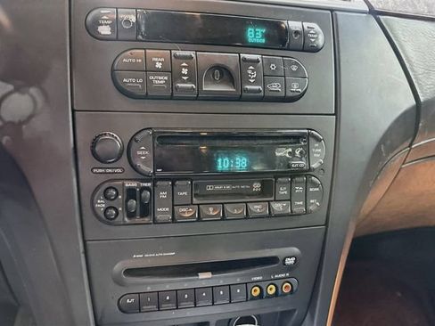 Used 2005 Chrysler Pacifica Touring FWD image 14