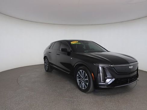 Used 2024 Cadillac Lyriq Sport w/ LPO, Floor Liner Package AWD/4WD image 28