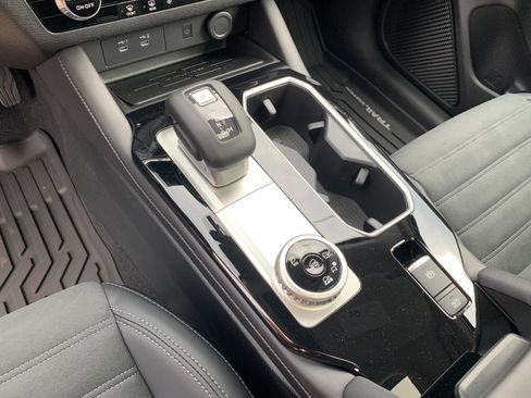 New 2025 Mitsubishi Outlander Trail Edition image 24