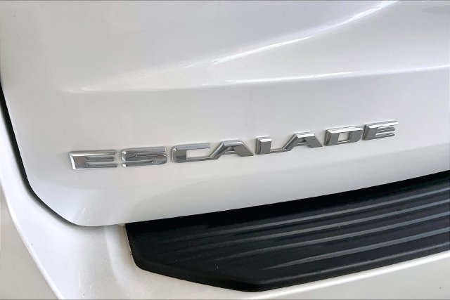 Used 2024 Cadillac Escalade Sport w/ Touring Package AWD/4WD image 24