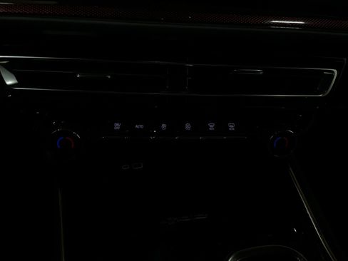 New 2026 Chevrolet Traverse Z71 w/ Enhanced Driving Package AWD/4WD image 27