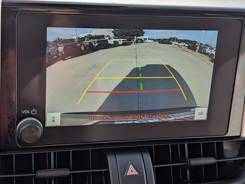 Used 2025 Toyota RAV4 XLE w/ Convenience Package FWD image 18