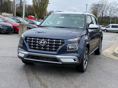 New 2026 Hyundai Venue SEL FWD image 3