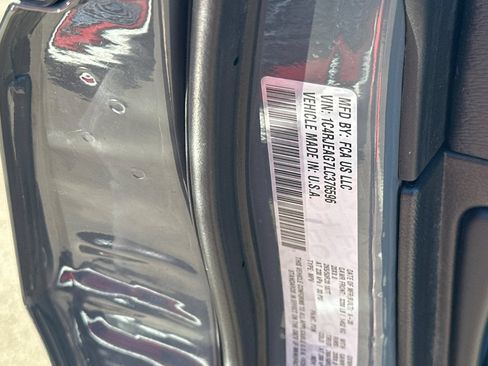 Used 2020 Jeep Grand Cherokee Altitude RWD image 26