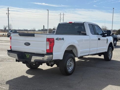 Used 2017 Ford F250 XL w/ Power Equipment Group image 5