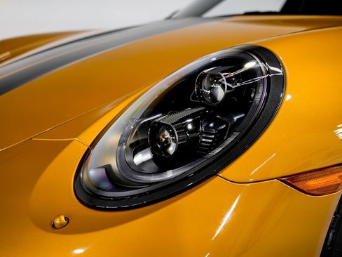 Used 2018 Porsche 911 Turbo S AWD/4WD image 42
