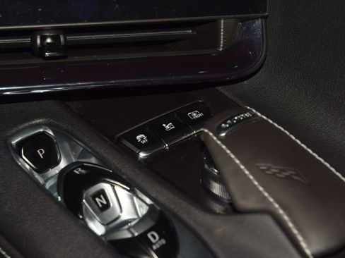 Used 2023 Chevrolet Corvette Stingray Preferred Conv w/ Z51 Performance Package RWD image 29