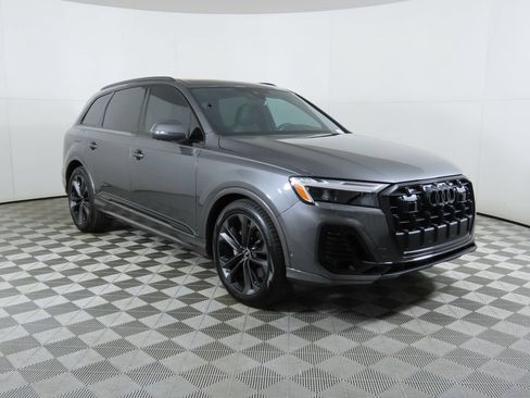 Used 2025 Audi Q7 3.0T Premium Plus w/ Premium Plus Package AWD/4WD image 4