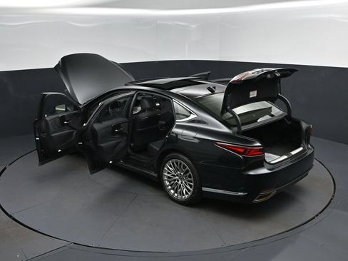 Certified 2024 Lexus LS 500 w/ Interior Upgrade Package RWD image 2