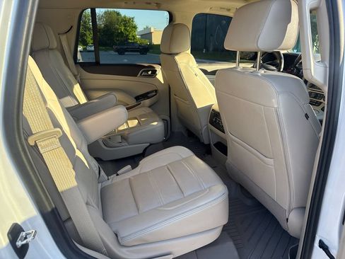 Used 2020 GMC Yukon Denali w/ Denali Ultimate Package AWD/4WD image 14