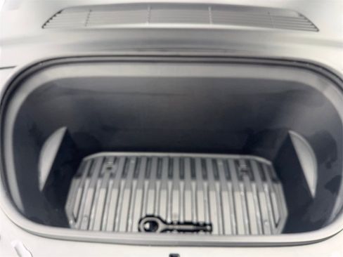 Used 2021 Tesla Model Y Performance image 73