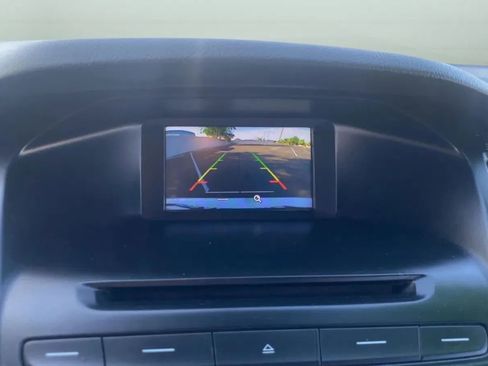 Used 2017 Ford Focus SE FWD image 14