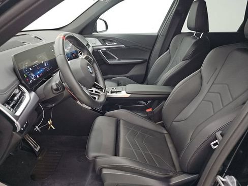 Used 2025 BMW X1 M35i AWD/4WD image 2