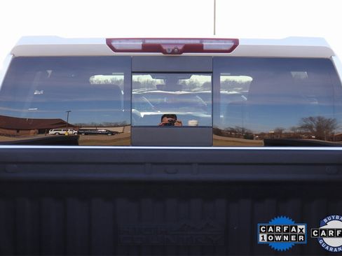 Used 2021 Chevrolet Silverado 1500 High Country w/ Technology Package image 10