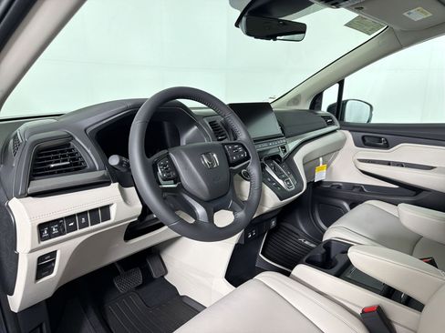 New 2026 Honda Odyssey EX-L image 4
