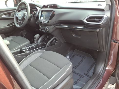 Used 2023 Chevrolet TrailBlazer LT w/ Convenience Package image 10