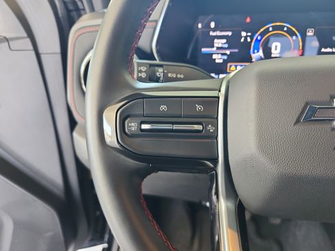 Used 2024 Chevrolet Colorado Z71 AWD/4WD image 12