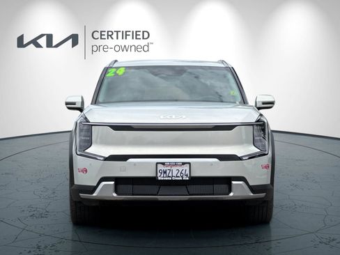 Certified 2024 Kia EV9 Wind AWD/4WD image 9