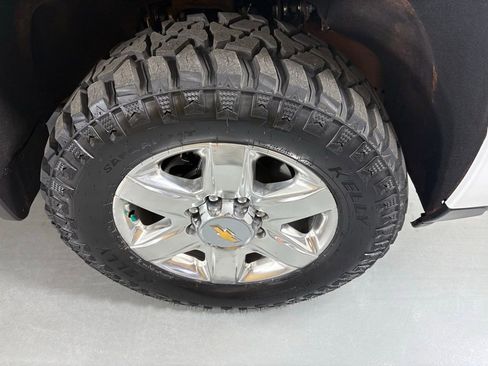 Used 2024 Chevrolet Silverado 3500 High Country w/ High Country Premium Package AWD/4WD image 12