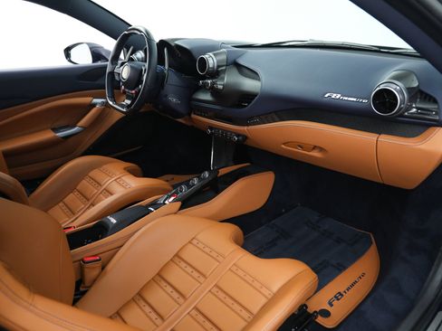 Certified 2022 Ferrari F8 Tributo image 17