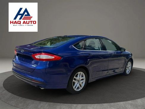 Used 2016 Ford Fusion SE FWD image 5