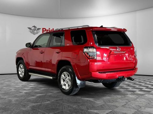 Used 2016 Toyota 4Runner SR5 AWD/4WD image 9