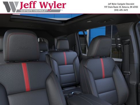 New 2026 Chevrolet Traverse RS FWD image 25
