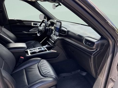 Certified 2020 Ford Explorer Platinum w/ Premium Technology Package AWD/4WD image 21