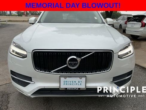 Used 2016 Volvo XC90 T6 Momentum w/ Momentum Plus Package AWD/4WD image 3