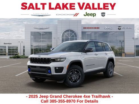 New 2025 Jeep Grand Cherokee Trailhawk image 1