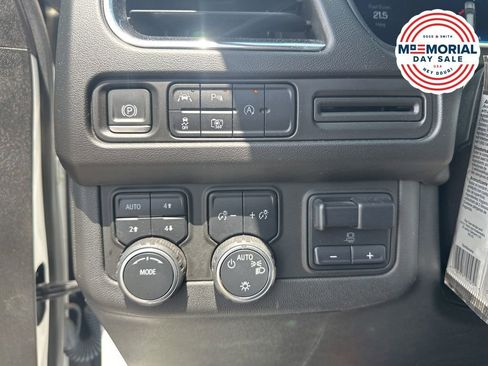 Used 2023 Chevrolet Tahoe RST w/ Luxury Package AWD/4WD image 25