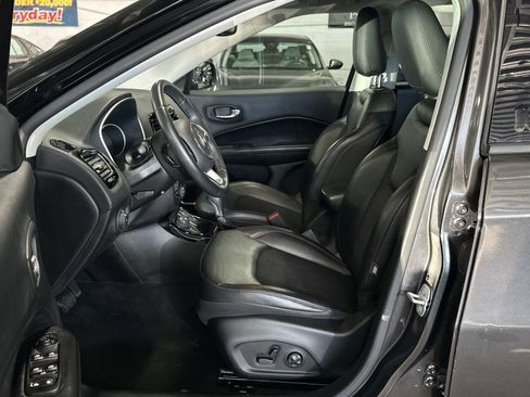 Used 2019 Jeep Compass Altitude image 16
