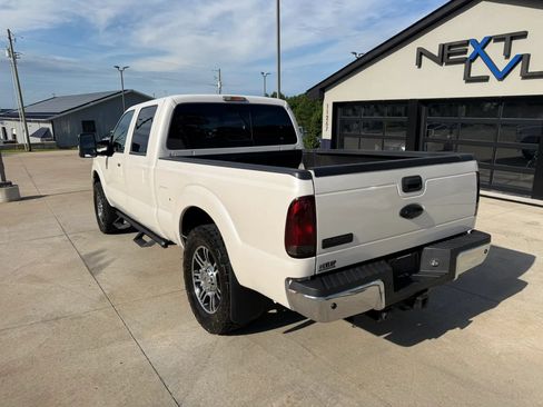 Used 2016 Ford F250 Lariat w/ Lariat Ultimate Package AWD/4WD image 7